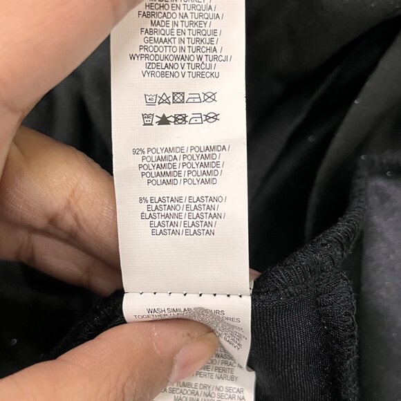 Elegant 90s Vintage Black Velvet V-Neck Crop Top - Picture 4 of 4